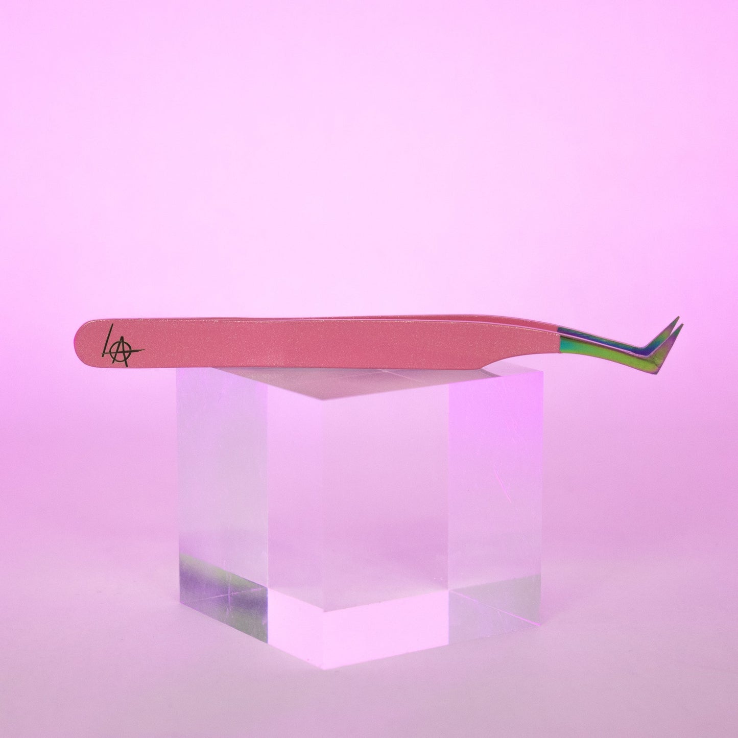 Volume L Curve Tweezers Plastics Collection 'Fugly Slut'