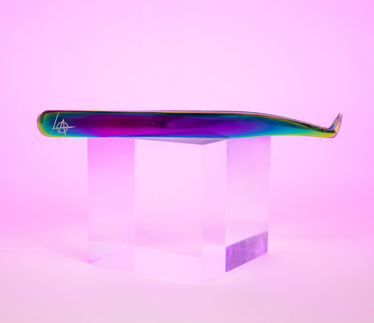 MegaVolume Boot Tweezer Rainbow Metal